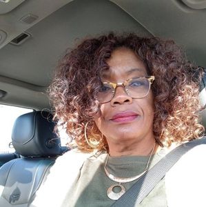 Meet your Posher, Lana